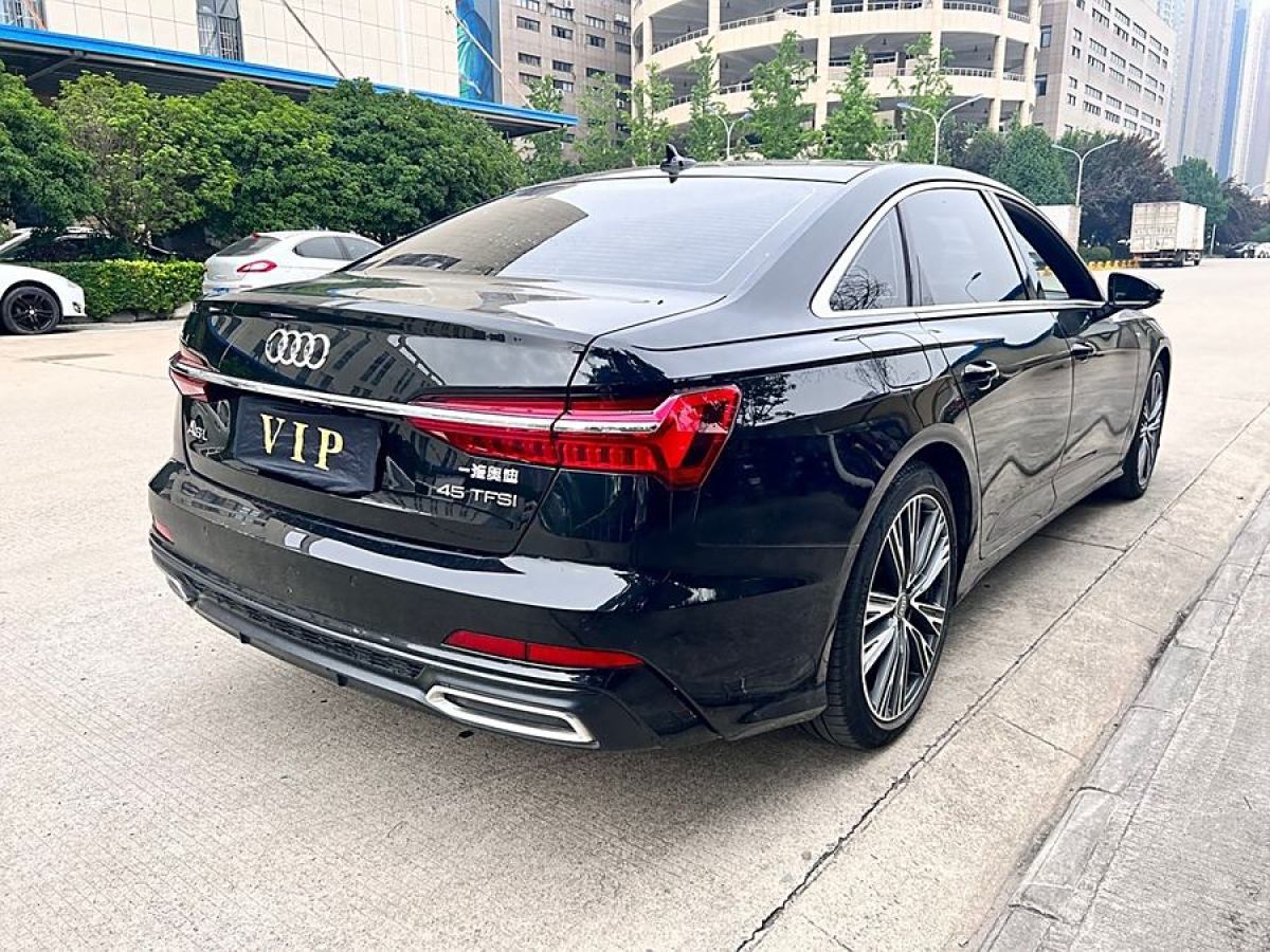 奧迪 奧迪A6L  2022款 45 TFSI 臻選動感型圖片