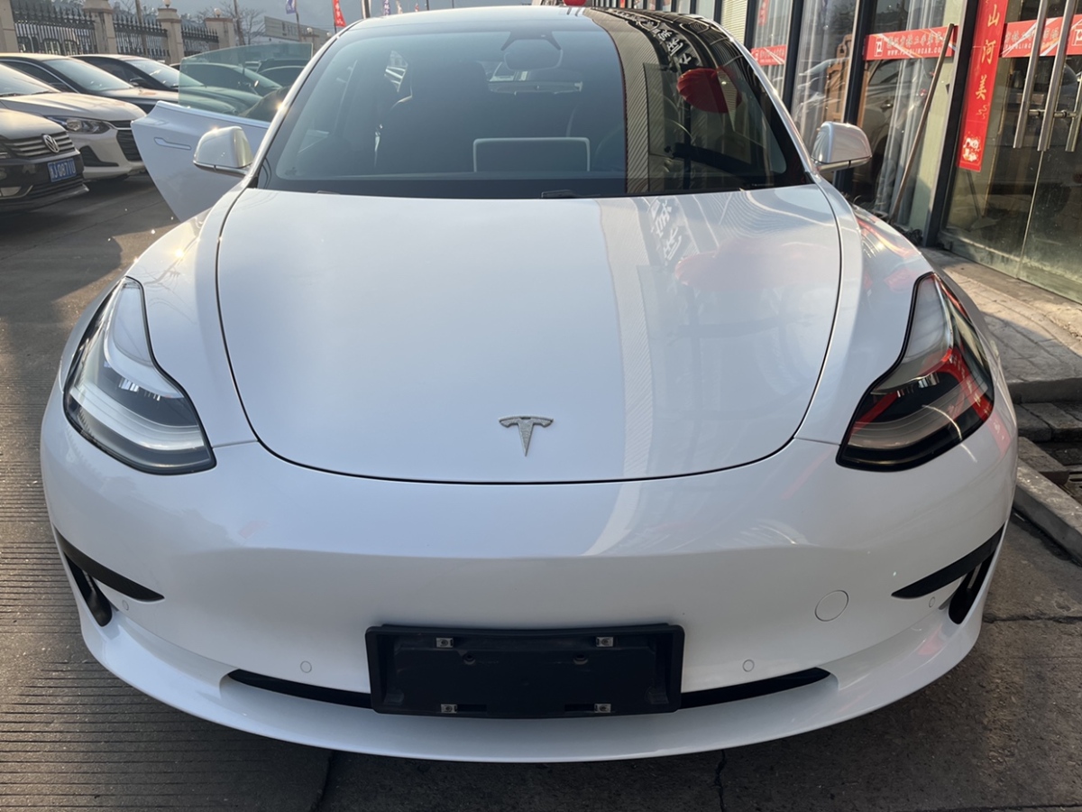 特斯拉Model3圖片