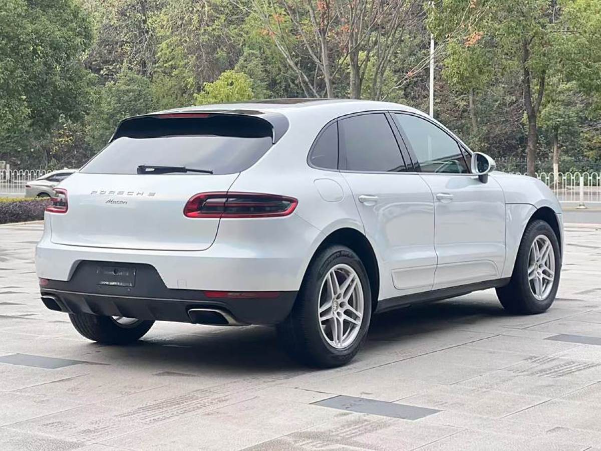 保時(shí)捷 Macan  2016款 Macan 2.0T圖片