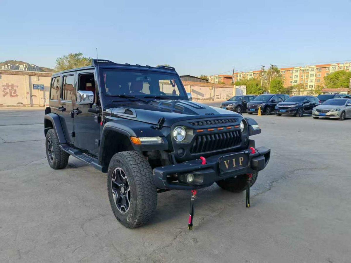 Jeep 牧馬人  2014款 2.8TD Sahara 四門版圖片