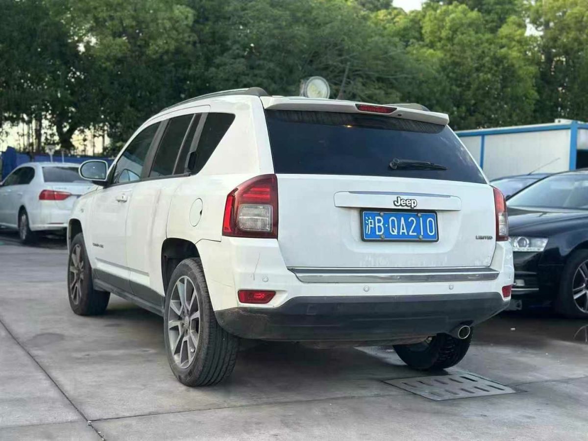 Jeep 指南者  2015款 2.0L 兩驅豪華版圖片
