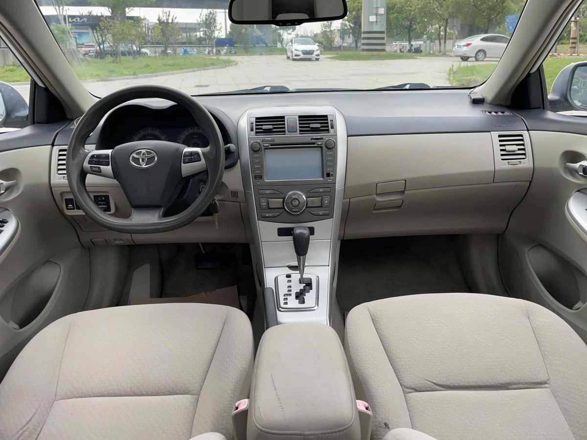 豐田 卡羅拉  2011款 1.6L 自動GL天窗版圖片