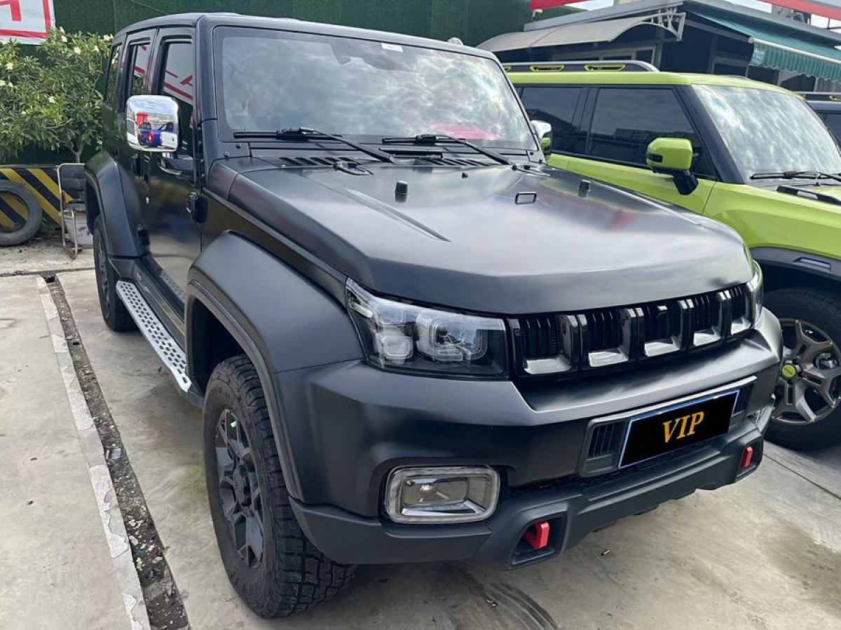 北京 BJ40  2022款 2.0T 自動四驅(qū)環(huán)塔冠軍版圖片