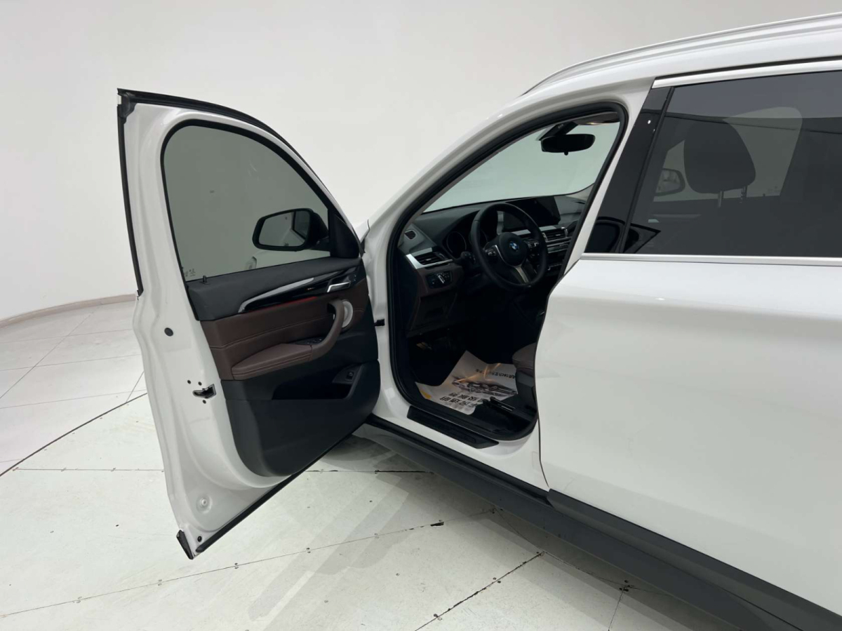 寶馬 寶馬X1  2013款 X1 xDrive20i 2.0T 探索版圖片