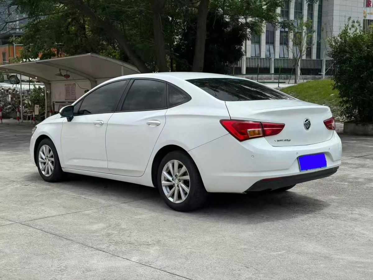 別克 威朗  2018款 15S 1.5L 手動領(lǐng)先型圖片