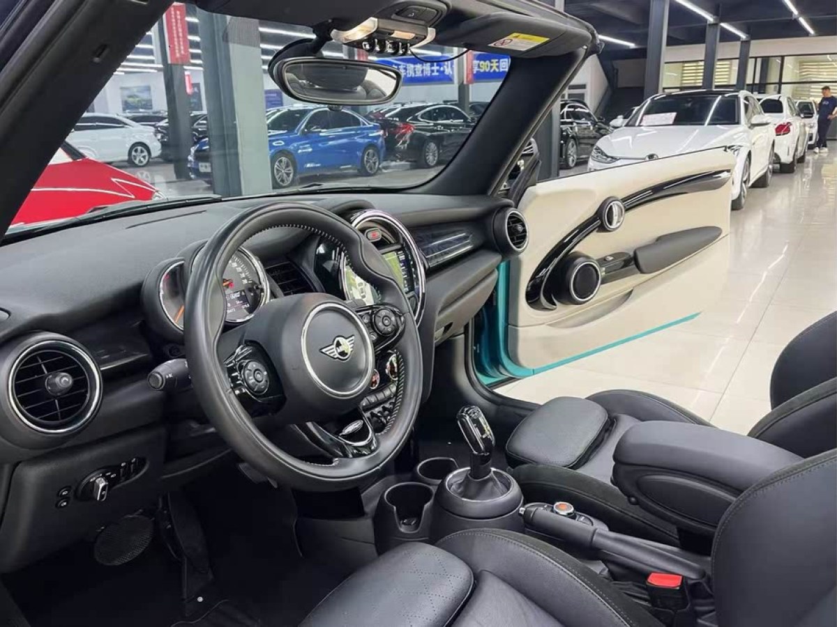MINI MINI  2019款 1.5T COOPER CABRIO 藝術(shù)家圖片