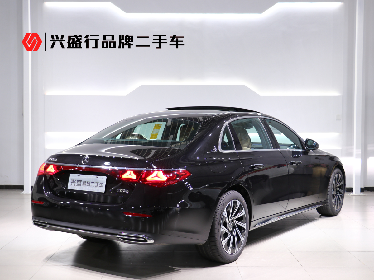 奔馳 奔馳E級(jí)  2019款 改款 E 300 L 豪華型圖片