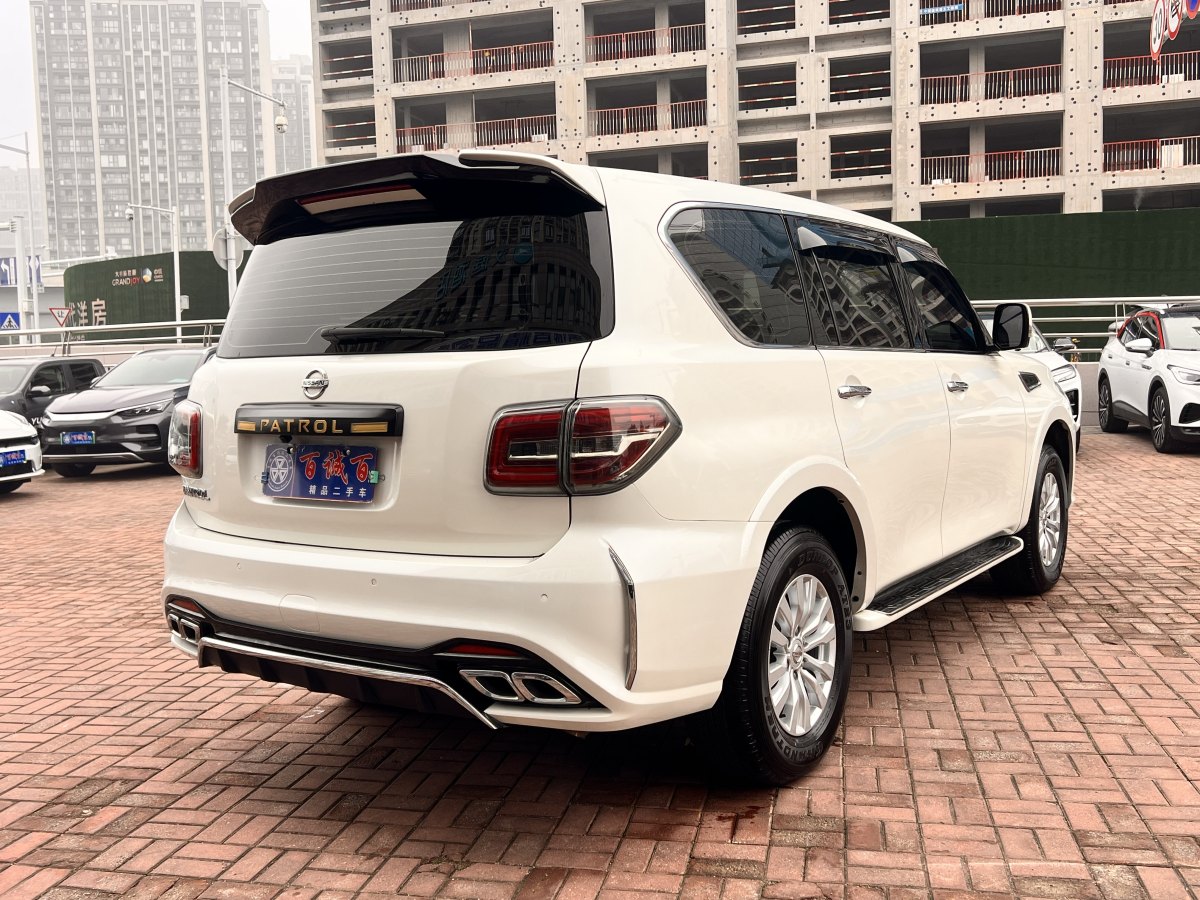 日產(chǎn) 途樂  2018款 4.0L 鉑金型圖片