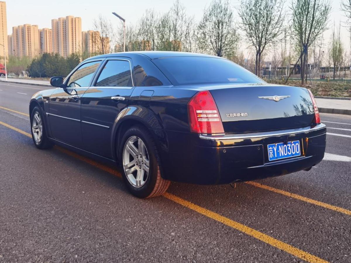 克萊斯勒 300c 2006款 2.7l 豪華版圖片