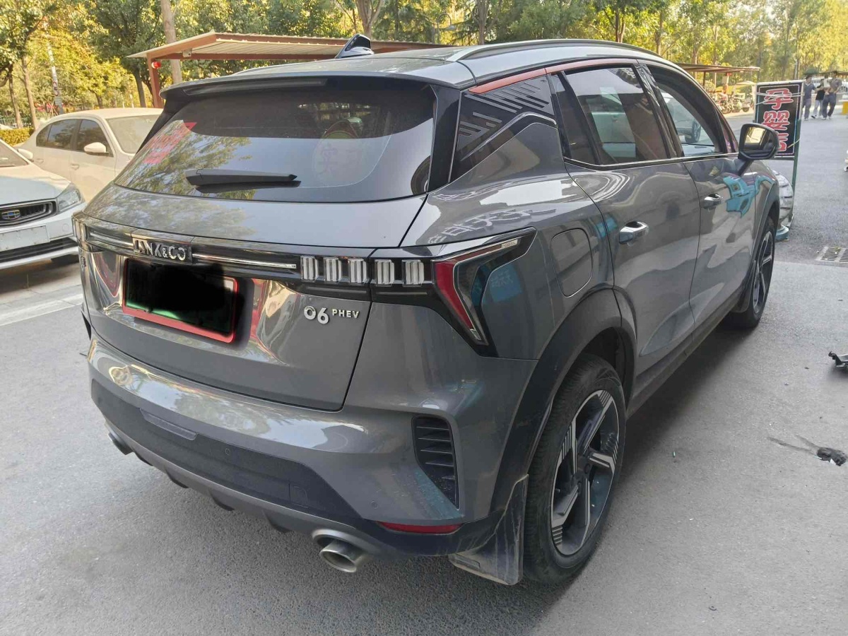 2022年2月領(lǐng)克 領(lǐng)克06新能源  2022款 PHEV 84KM續(xù)航版 Pro