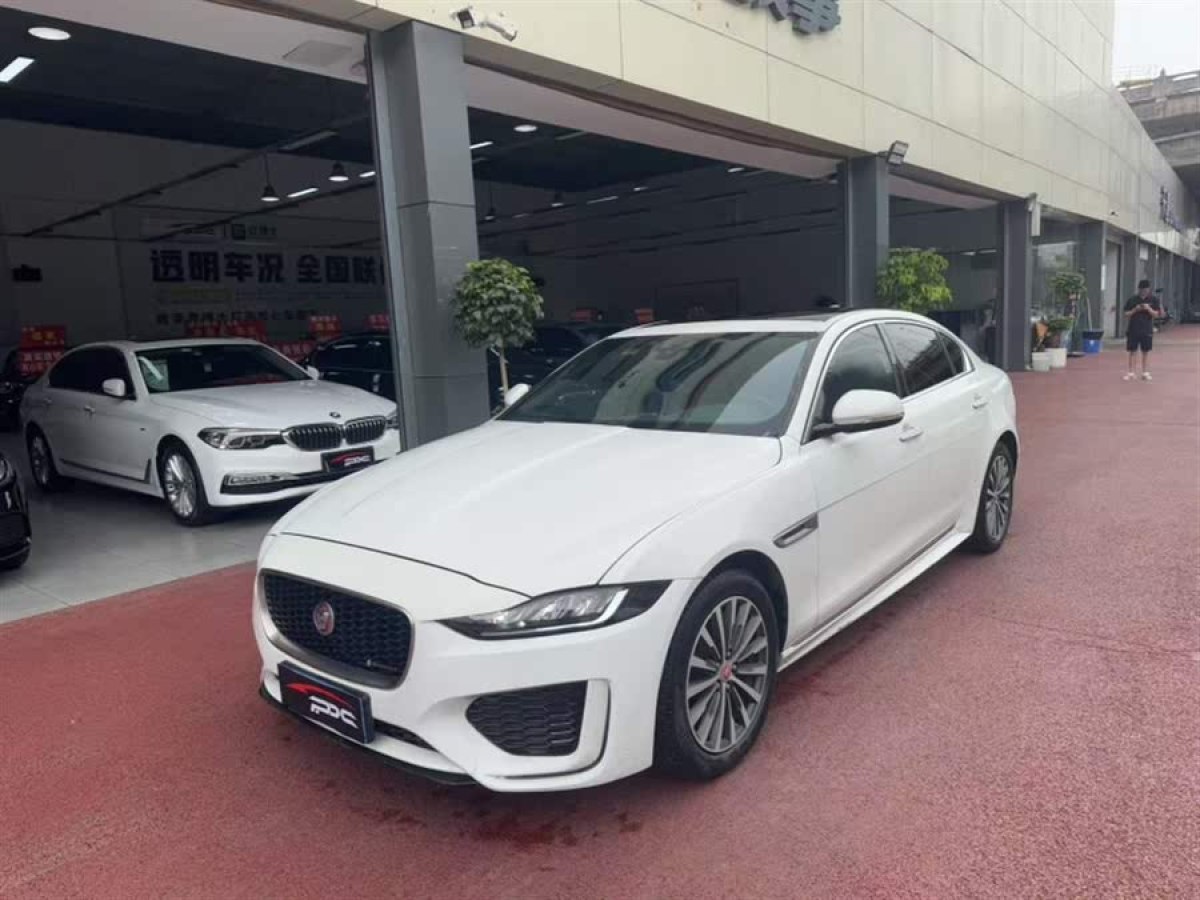 捷豹 XEL  2020款 2.0T 200PS R-DYNAMIC 青春運(yùn)動(dòng)版圖片