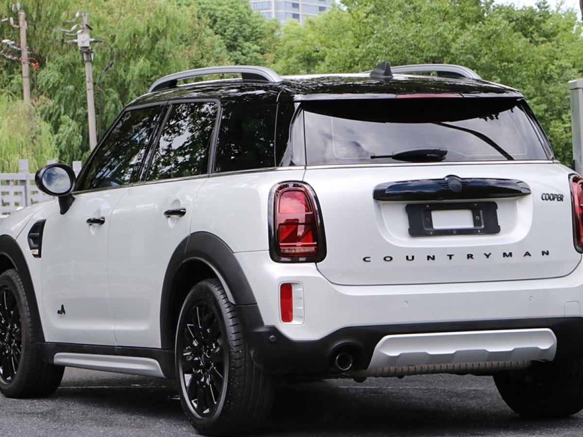 MINI COUNTRYMAN  2023款 改款 1.5T COOPER ALL4 鑒賞家圖片