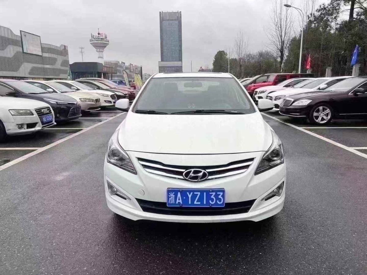 現(xiàn)代 瑞納  2014款 1.4L 時(shí)尚型GS圖片