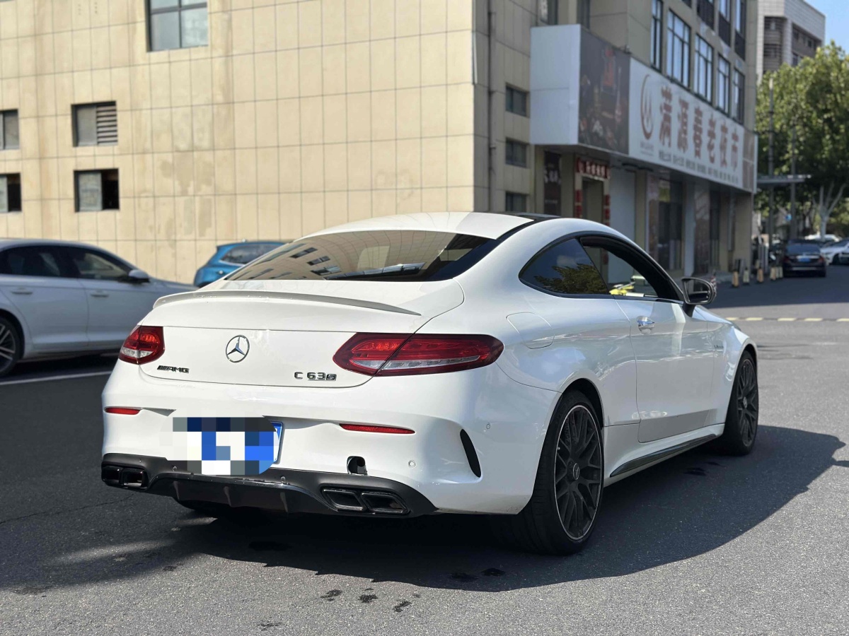 奔馳 奔馳C級(jí)AMG  2016款 AMG C 63 S Coupe圖片