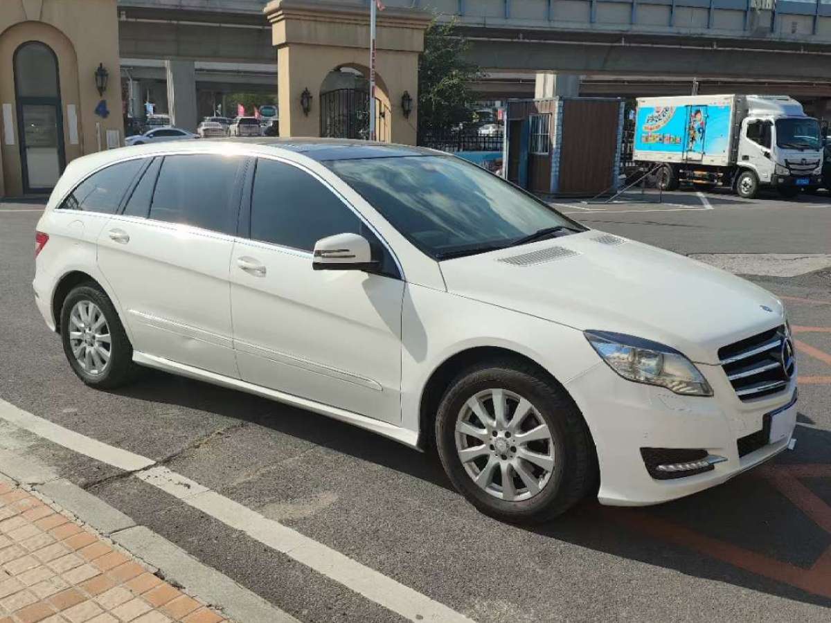 奔馳 奔馳R級  2014款 R 320 4MATIC 商務型圖片