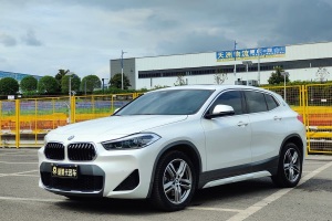 寶馬X2 寶馬 sDrive25i 領(lǐng)先型M越野套裝