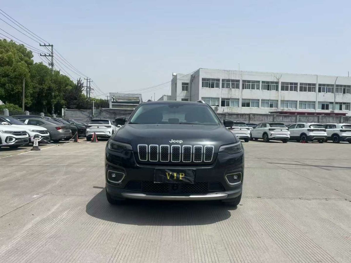 Jeep 自由光  2019款 2.0T 四驅(qū)探享版+自動(dòng)駕駛智慧包圖片