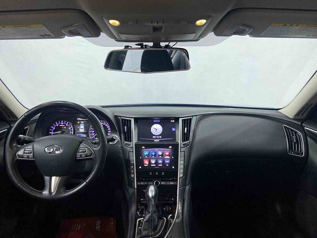 英菲尼迪 Q50L  2016款 2.0T 舒適版圖片