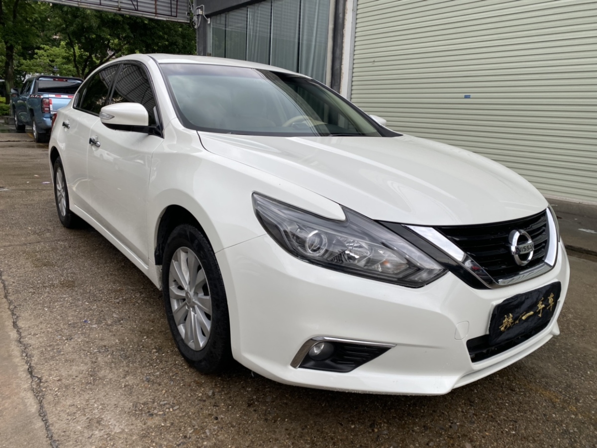 日產(chǎn) 天籟  2016款 改款 2.0L XL舒適版圖片
