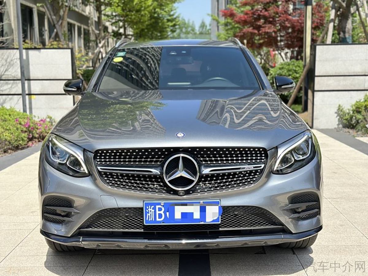 2017年4月奔馳 奔馳GLC  2023款 改款 GLC 260 4MATIC 轎跑SUV