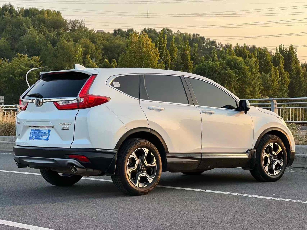 2019年6月本田 CR-V  2019款 240TURBO CVT四驅(qū)尊貴版 國V