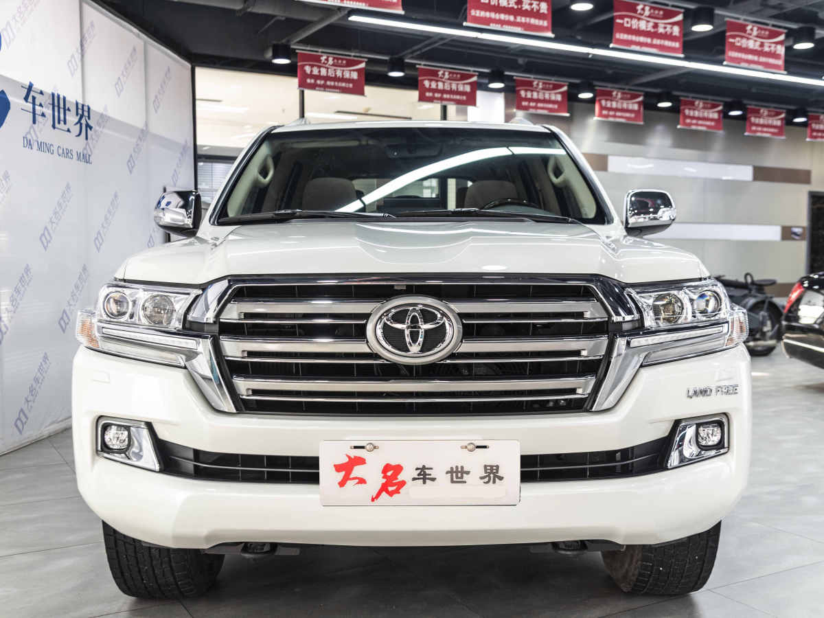 丰田 兰德酷路泽  2018款 5.7L VX-R 12气 底升(中东版)图片