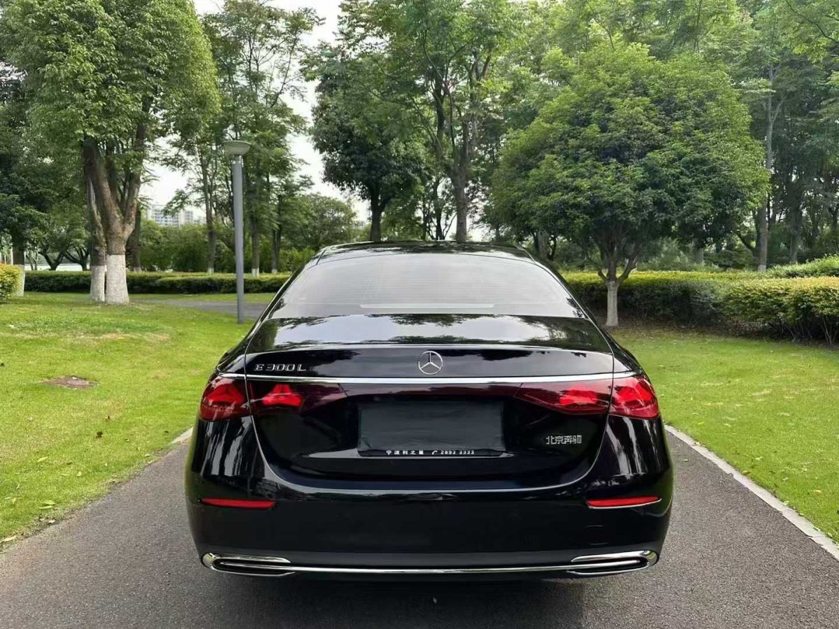 奔馳 奔馳E級  2024款 E 300 L 時尚運動型圖片