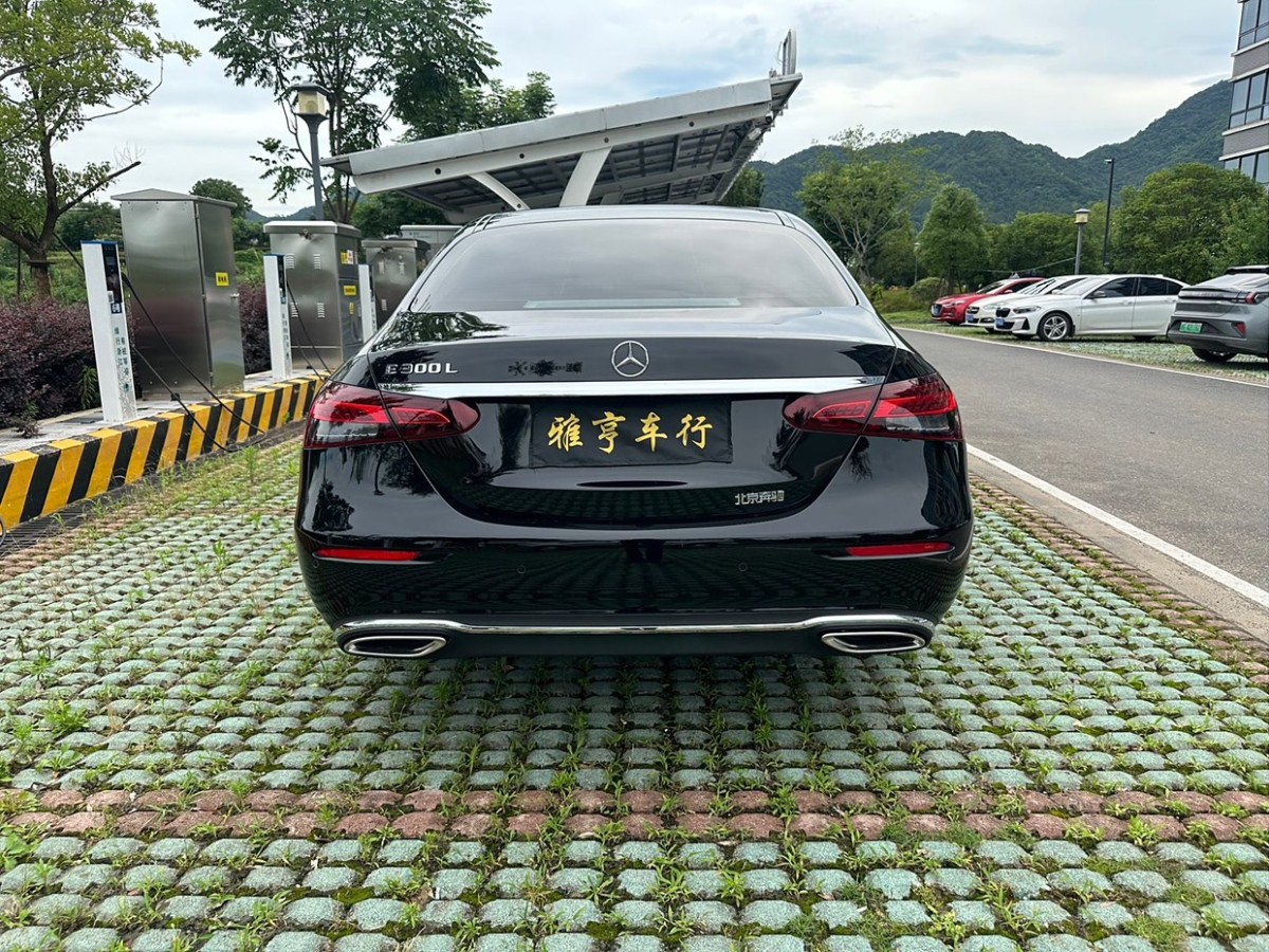 奔馳 奔馳E級(jí)  2022款 E 300 L 豪華型圖片