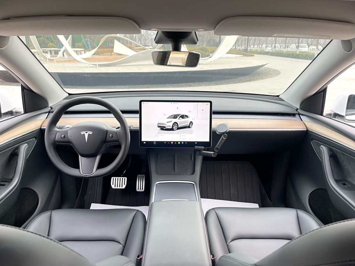 特斯拉 Model 3  2023款 長續(xù)航煥新版 雙電機全輪驅(qū)動圖片