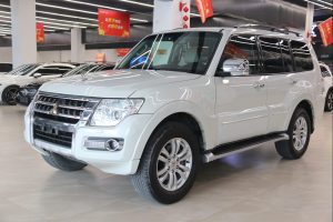 三菱 帕杰羅(進(jìn)口) 2018款 帕杰羅V97 3.8L GLS  