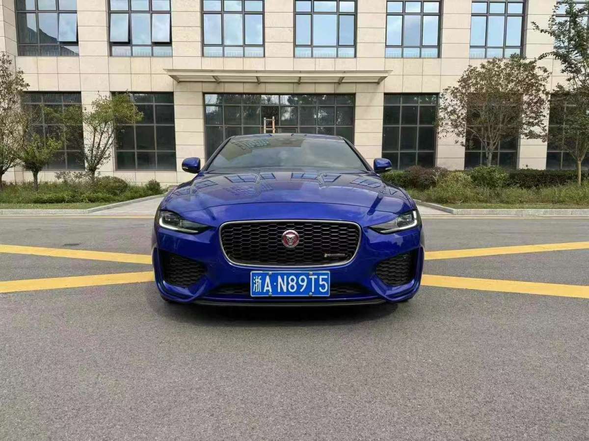 捷豹 XE  2019款 2.0T 300PS 四驅(qū)Landmark Edition圖片