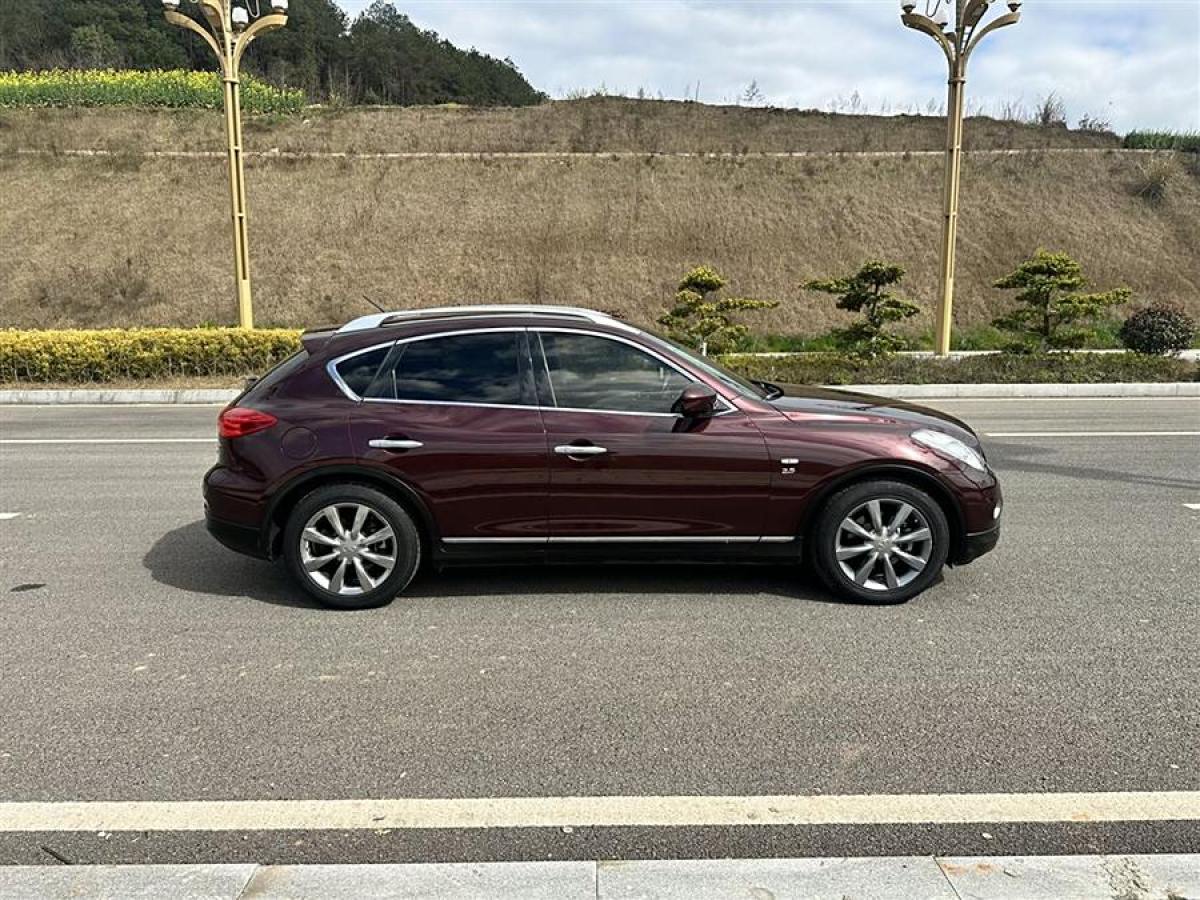 2014年5月英菲尼迪 QX50  2013款 2.5L 四驅(qū)優(yōu)雅版