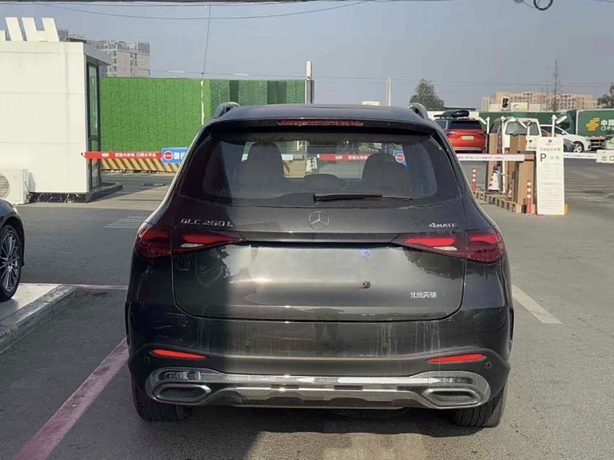 奔馳 奔馳GLC  2024款 改款 GLC 260 L 4MATIC 豪華型 5座圖片