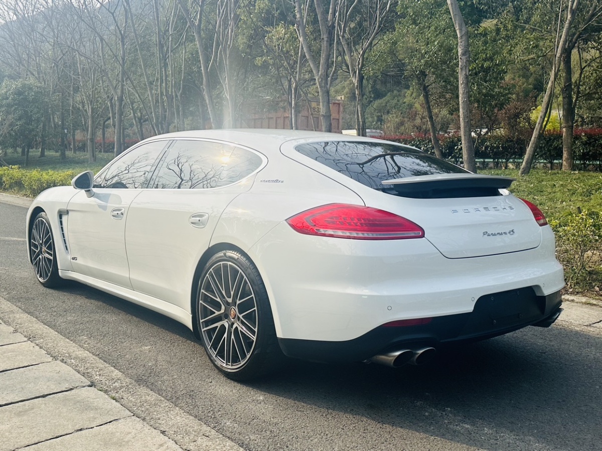 保時(shí)捷 Panamera  2014款 Panamera 4 Executive 3.0T圖片