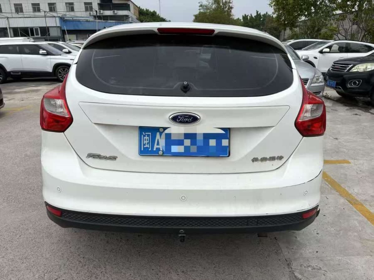 福特 福克斯  2012款 兩廂 1.6L 自動風尚型圖片