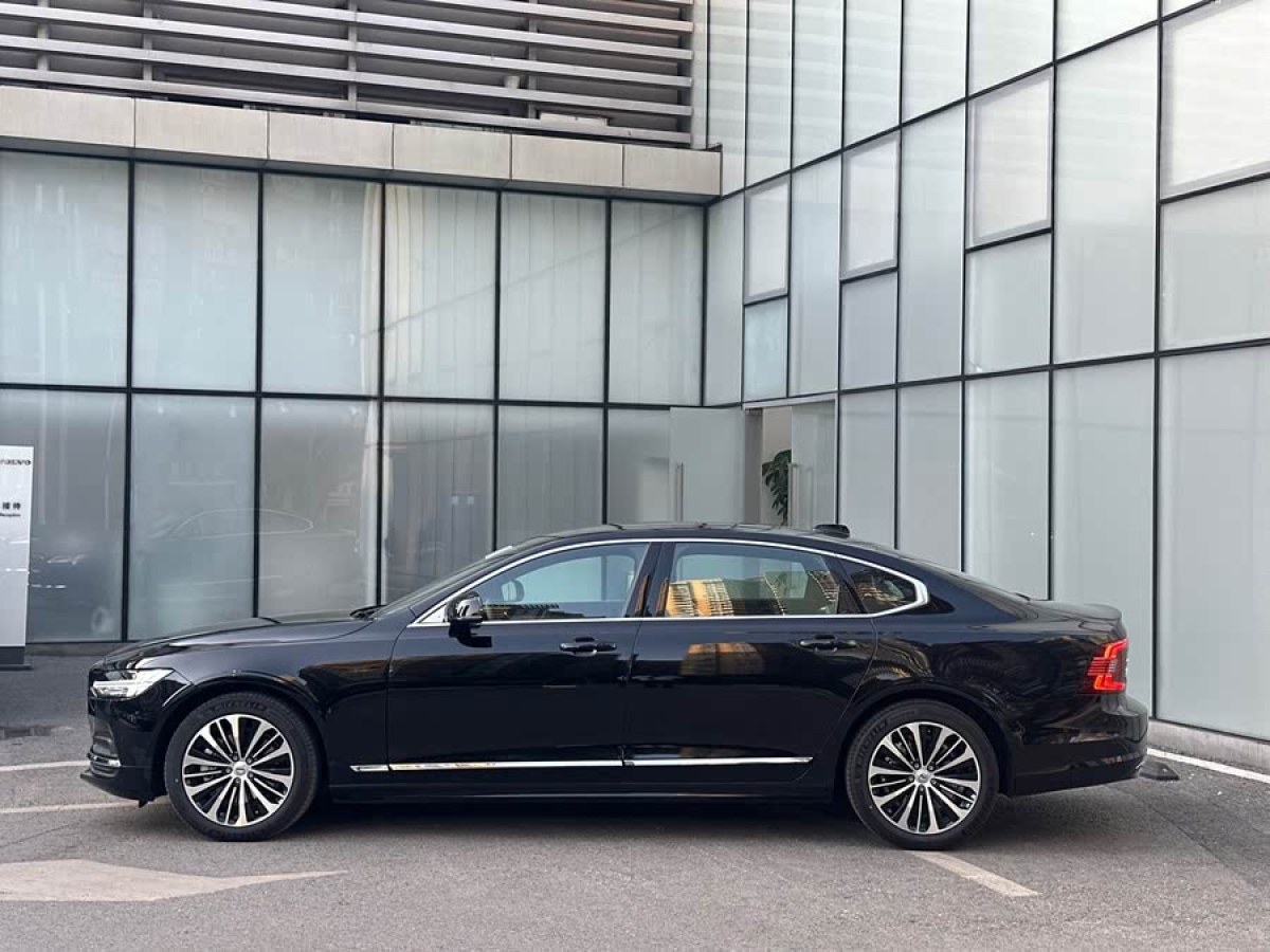 沃爾沃 S90  2024款 B5 智逸豪華版圖片