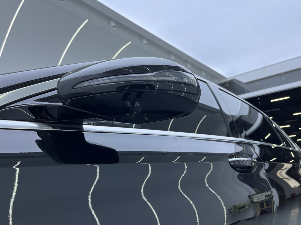 奔驰 奔驰E级  2022款 改款二 E 300 L 豪华型图片