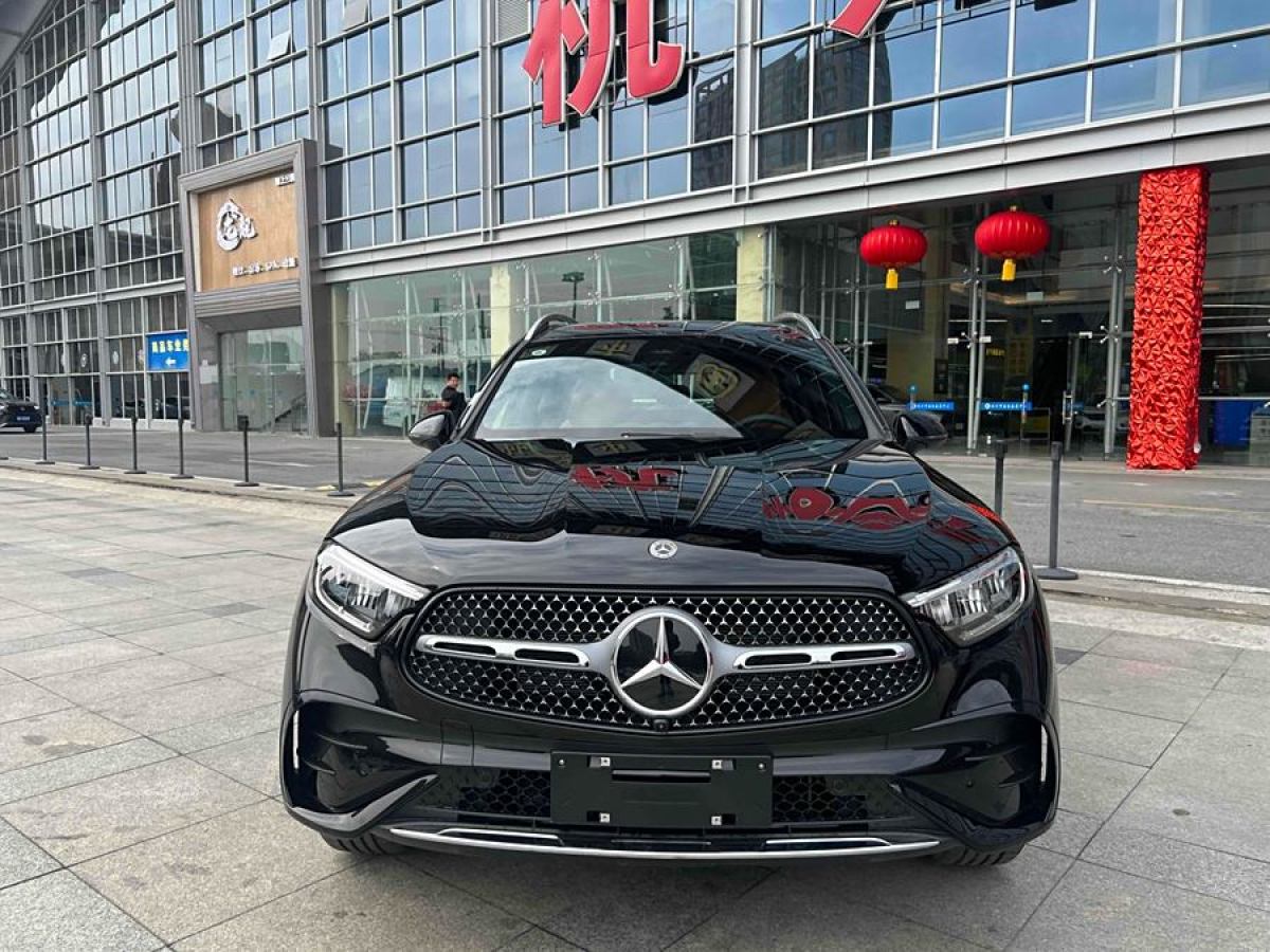 奔馳 奔馳GLC  2023款 改款 GLC 300 L 4MATIC 動感型 5座圖片