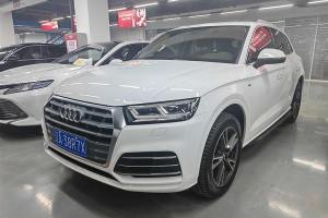 奥迪Q5L 奥迪  45 TFSI 尊享时尚型 国VI