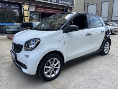 2019年1月 smart forfour 1.0L 52千瓦靈動版圖片