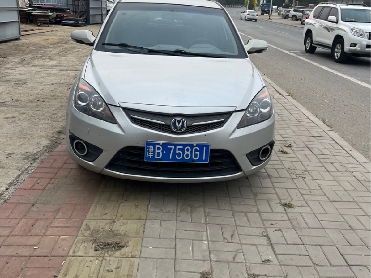 長(zhǎng)安 悅翔  2012款 三廂 1.5L 手動(dòng)舒適型圖片