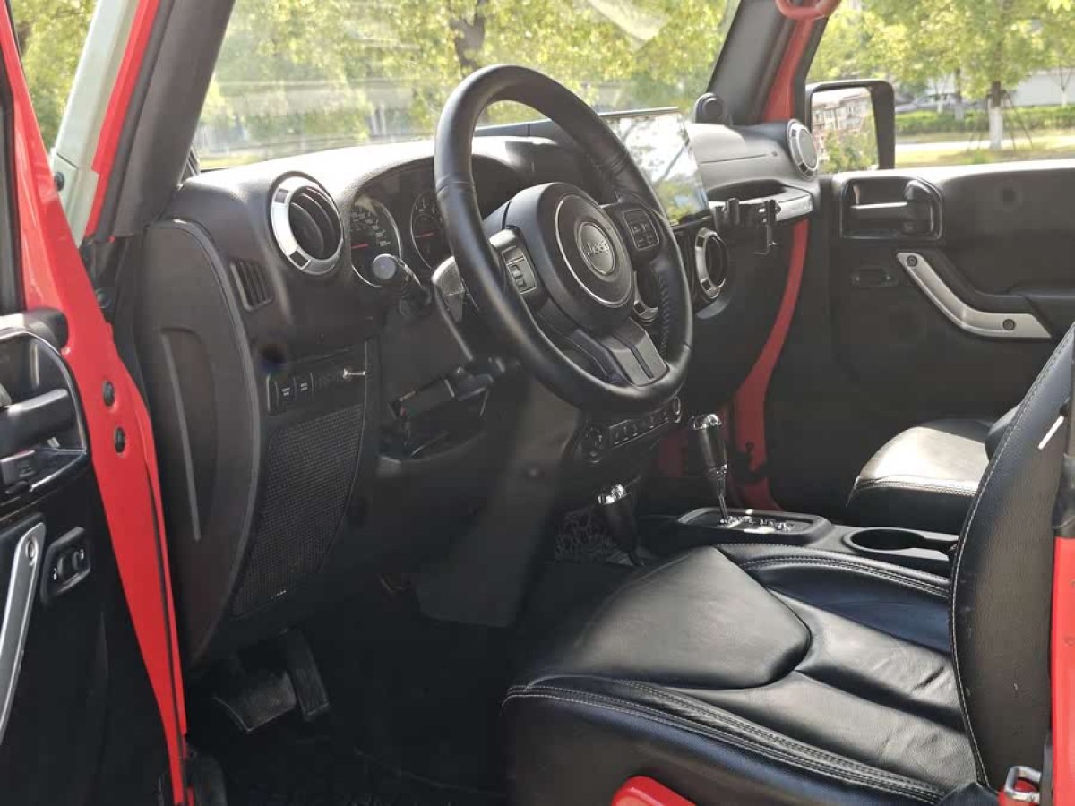 Jeep 牧馬人  2013款 3.6L Rubicon 兩門版圖片