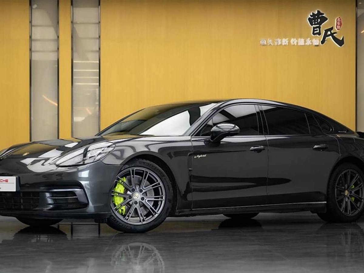 2018年9月保時捷 Panamera新能源  2017款 Panamera 4 E-Hybrid 行政加長版 2.9T