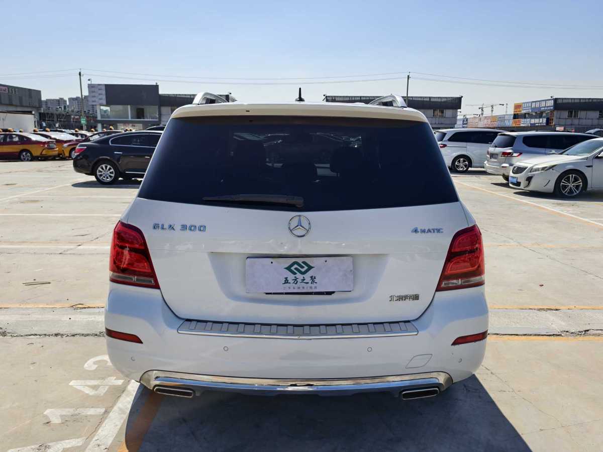 奔馳 奔馳GLK級(jí)  2013款 GLK 300 4MATIC 動(dòng)感天窗型圖片