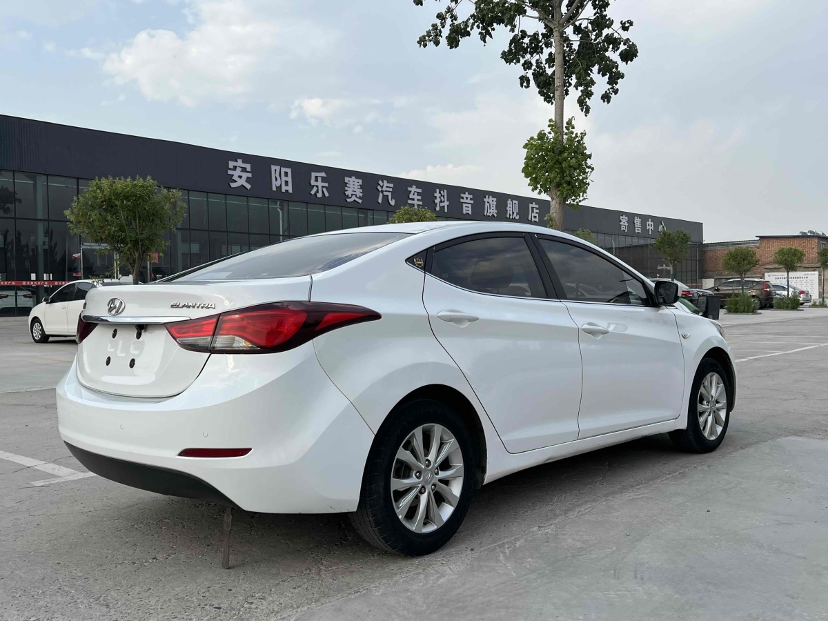 現(xiàn)代 朗動  2016款 1.6L 自動尊貴型圖片
