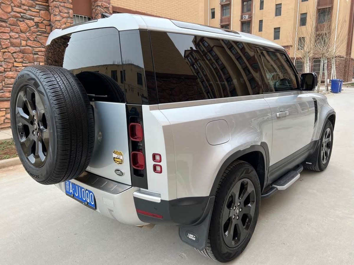 路虎 衛(wèi)士  2022款 90 2.0T P300 SE圖片