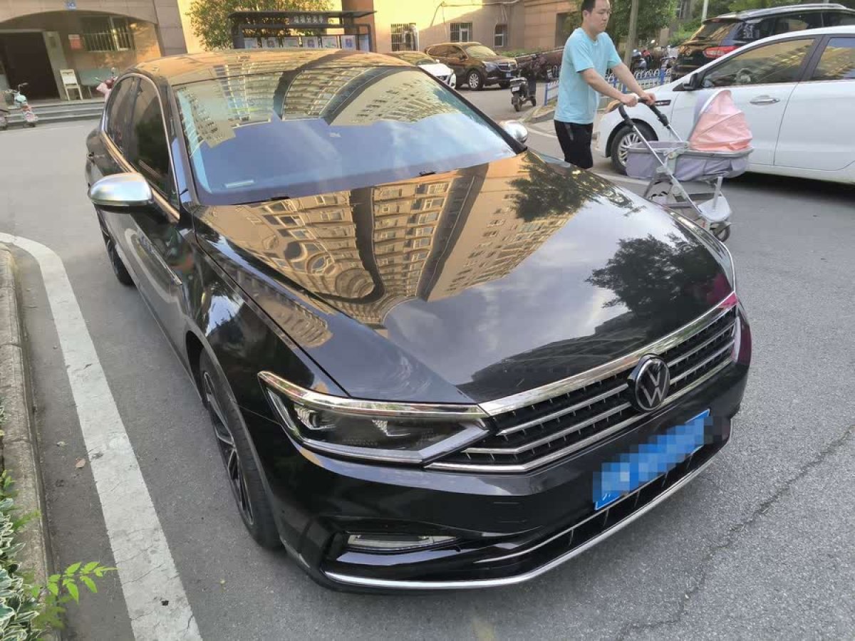 大眾 邁騰  2023款 200萬輛紀念版 330TSI DSG豪華型圖片
