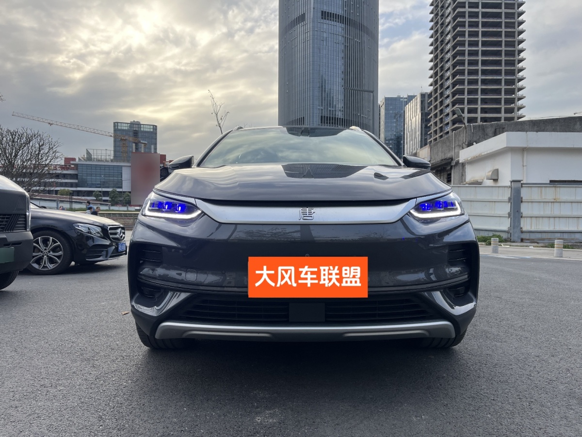 比亞迪 唐新能源  2022款 EV 635km 四驅(qū)旗艦型圖片