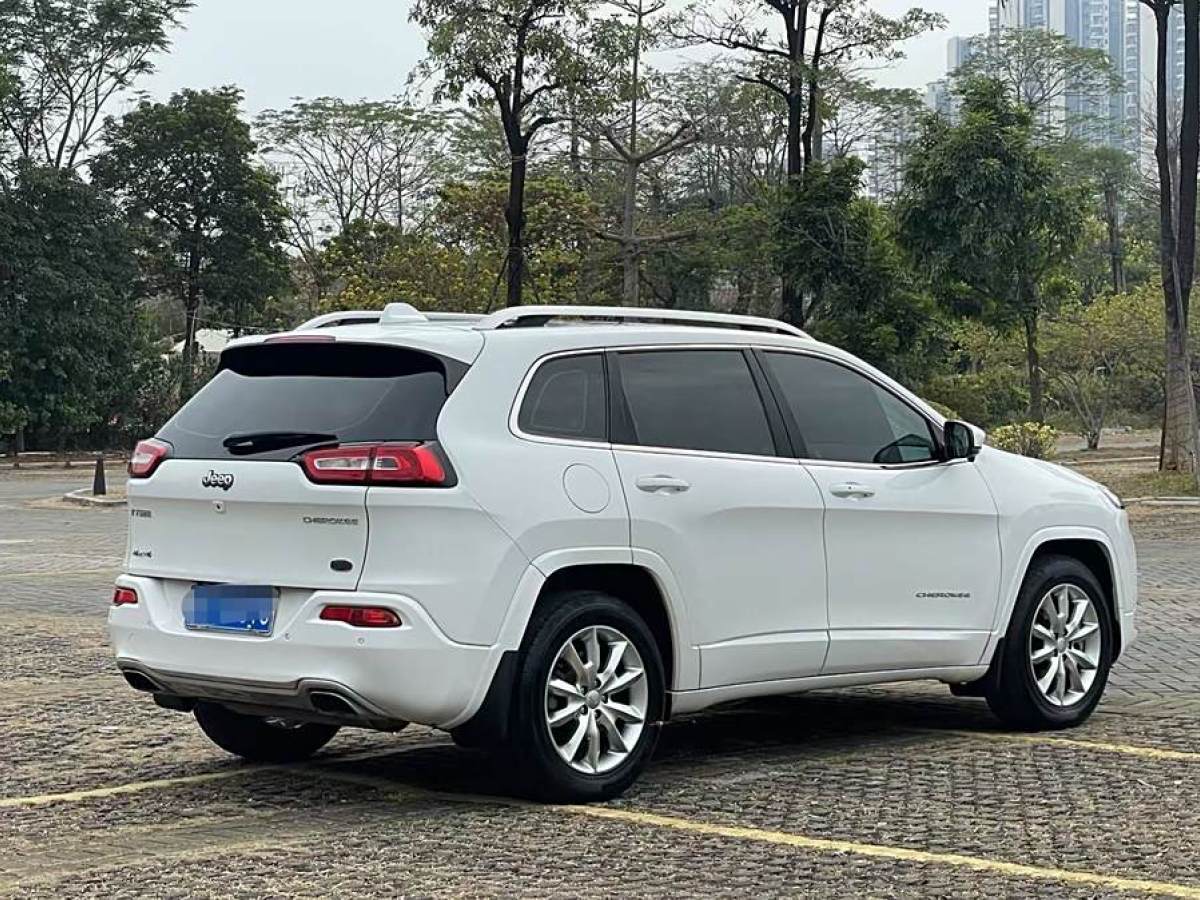 Jeep 自由光  2017款 2.4L 專業(yè)智能版圖片