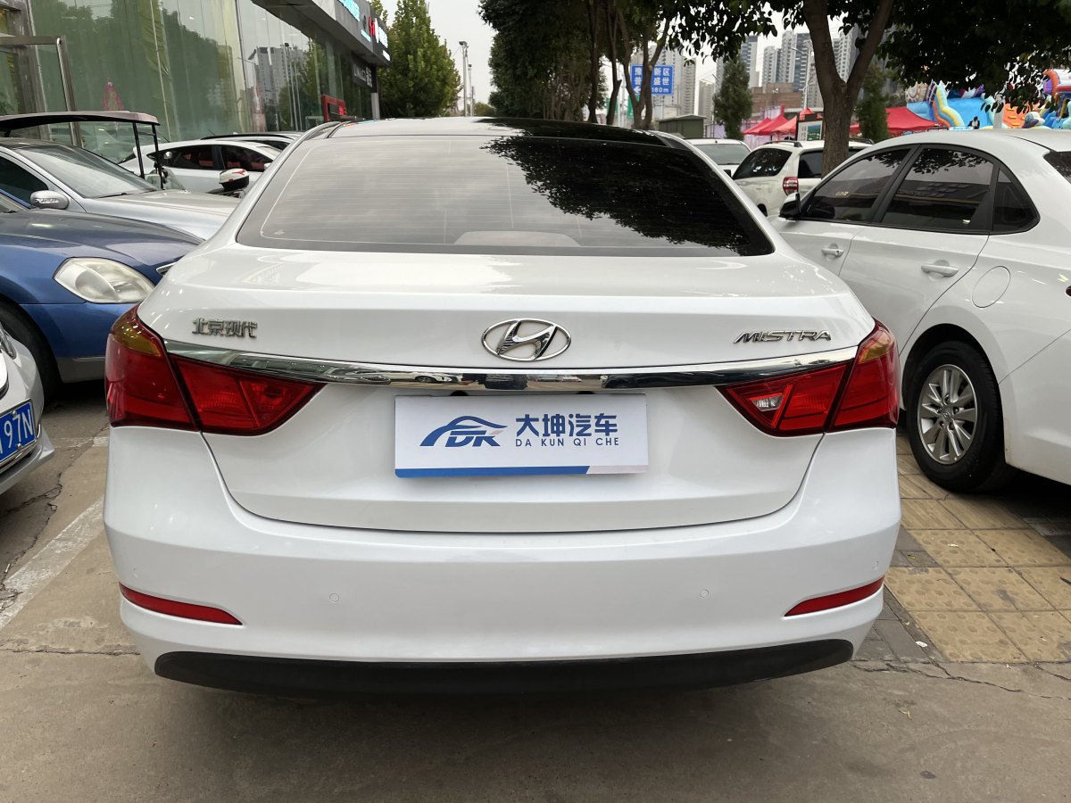 2015年2月現(xiàn)代 名圖  2014款 1.8L 自動智能型GLS